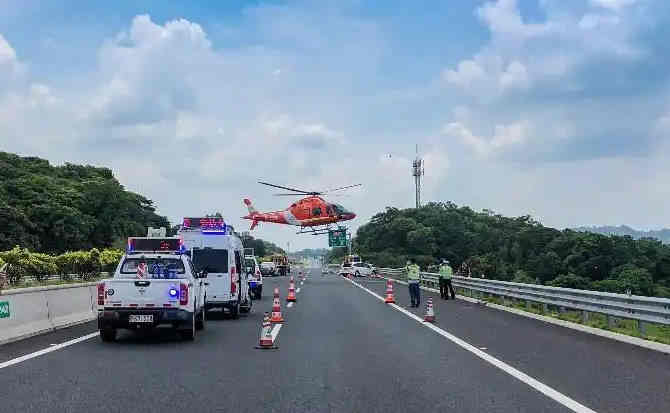 平谷区高速公路汽车救援案例