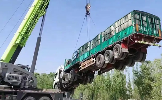 平谷区道路脱困救援案例